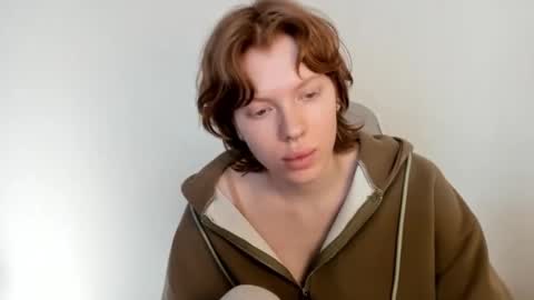 Snapshot of stellaswen chatting on 02/02/26, 09:30 S T E L L A online show from 02/02/26, 09:30