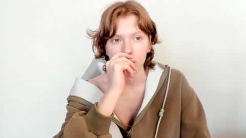 Snapshot of stellaswen chatting on 02/05/26, 08:19 S T E L L A online show from 02/05/26, 08:19