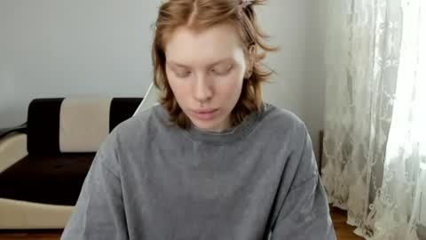 S T E L L A online show from 05/03/26, 11:05