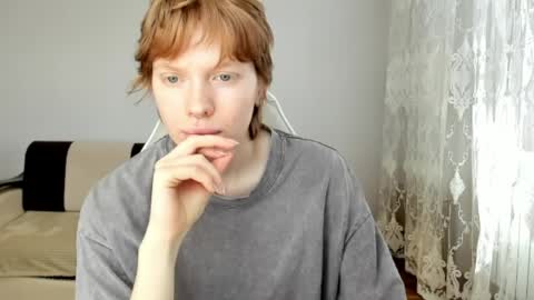 S T E L L A online show from 05/17/26, 10:00