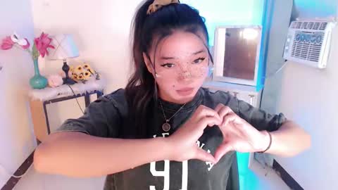 Snapshot of stellaxtemptationx chatting on 11/05/25, 04:45 Stella sweet online show from 11/05/25, 04:45