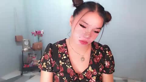 Snapshot of stellaxtemptationx chatting on 11/14/25, 10:47 Stella sweet online show from 11/14/25, 10:47