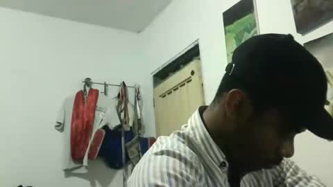 Snapshot of stemanlu9 chatting on 02/09/25, 06:43 Steman online show from 02/09/25, 06:43