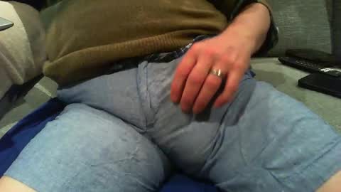 Snapshot of stemee chatting on 02/20/26, 01:24 marriedsecretcrotchwatcher online show from 02/20/26, 01:24