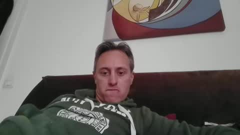 Snapshot of sten015 chatting on 03/03/26, 01:39 sten015 online show from 03/03/26, 01:39