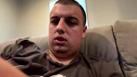Honestly Im a slut I have a high sex drive and I love talking to people off this platform  online show from 10/28/25, 06:43