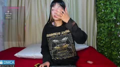 Stepha online show from 09/15/25, 11:10