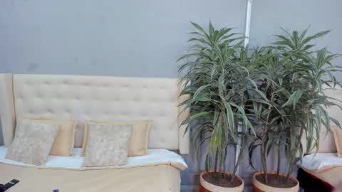 Snapshot of stephane_rouss chatting on 09/20/25, 07:59 Stephane Rouss online show from 09/20/25, 07:59