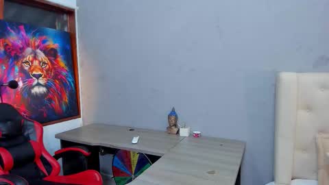 Snapshot of stephane_rouss chatting on 10/06/25, 07:44 Stephane Rouss online show from 10/06/25, 07:44