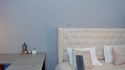 Snapshot of stephane_rouss chatting on 10/18/25, 07:47 Stephane Rouss online show from 10/18/25, 07:47