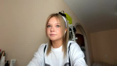 Snapshot of stephanelangmyer chatting on 03/30/26, 11:11 k-k-k-Kate online show from 03/30/26, 11:11