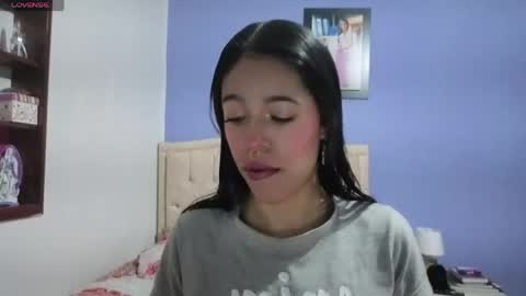 Stephania online show from 05/04/26, 03:41