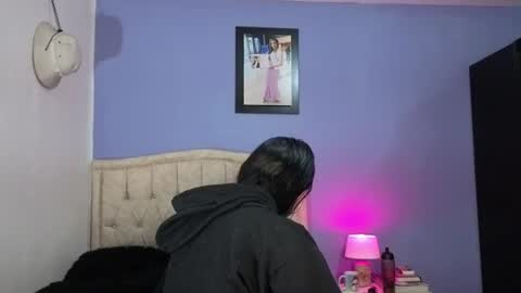 Snapshot of stephania_t chatting on 06/18/26, 01:26 Stephania online show from 06/18/26, 01:26