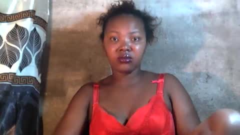 Snapshot of stephanie172 chatting on 12/16/25, 02:27 stephanie172 online show from 12/16/25, 02:27