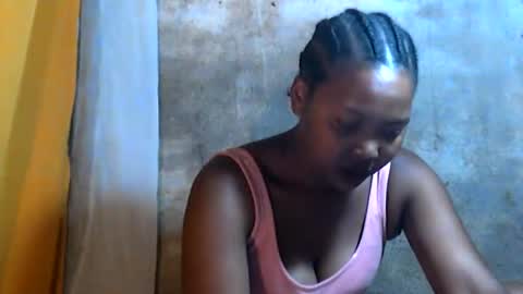 Snapshot of stephanie172 chatting on 01/12/26, 03:28 stephanie172 online show from 01/12/26, 03:28