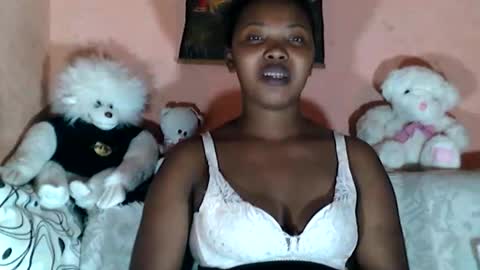 Snapshot of stephanie172 chatting on 02/02/26, 05:00 stephanie172 online show from 02/02/26, 05:00