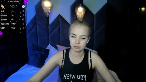 Snapshot of stephanie_sea chatting on 01/21/25, 05:41 Stephanie Sea online show from 01/21/25, 05:41