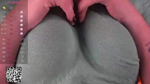 Sonya online show from 10/29/25, 04:37