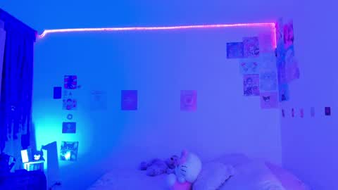 Stephanie  online show from 12/27/24, 02:14