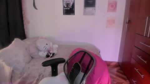 Stephanie  online show from 02/25/26, 01:37