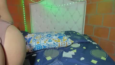 Anny online show from 11/12/25, 03:12