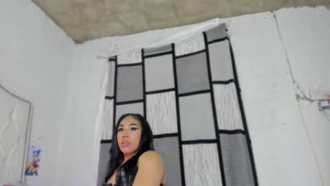Snapshot of stephany_doll_ chatting on 04/28/26, 06:07 Anny online show from 04/28/26, 06:07