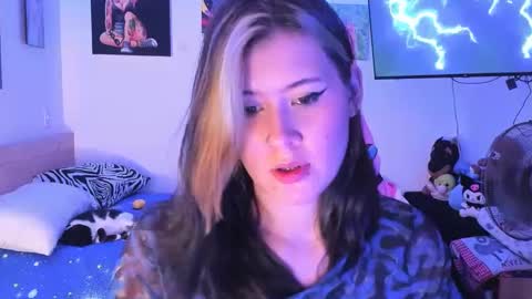 Snapshot of stephany_uwu chatting on 02/07/25, 04:59 Stephany independient model online show from 02/07/25, 04:59