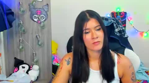 Snapshot of stephany_uwu chatting on 10/17/25, 12:14 Stephany independient model online show from 10/17/25, 12:14
