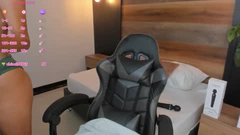 S T E P H A N Y A online show from 11/05/25, 07:25