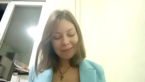 Jessica online show from 12/04/25, 05:43