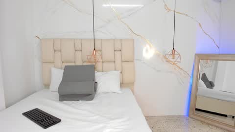 Stefanny online show from 01/31/25, 09:59