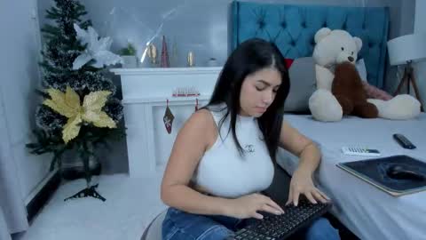 Snapshot of stephanysc chatting on 12/22/25, 11:13 Stefanny online show from 12/22/25, 11:13