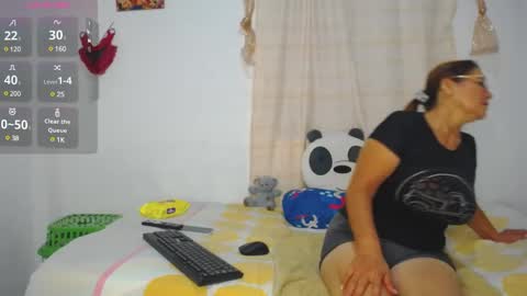 Angie mature online show from 12/22/24, 06:04