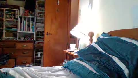 Snapshot of sterben13v chatting on 09/23/25, 11:57 Ian23602 online show from 09/23/25, 11:57