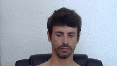 Snapshot of sterling_archer_24 chatting on 12/27/24, 06:42 sterling_archer_24 online show from 12/27/24, 06:42