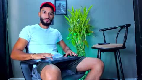 Snapshot of stev_velez chatting on 02/01/26, 02:48 Steve online show from 02/01/26, 02:48