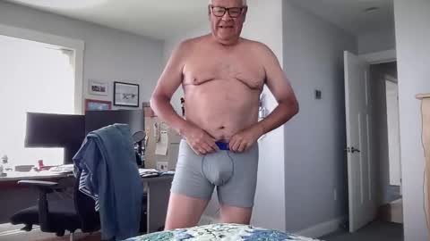 Snapshot of steve988279 chatting on 09/21/25, 02:19 Steve online show from 09/21/25, 02:19