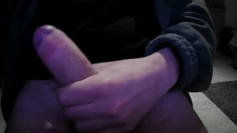 Snapshot of steve9925 chatting on 02/07/25, 10:50 steve9925 online show from 02/07/25, 10:50