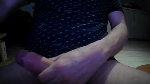 Snapshot of steve9925 chatting on 02/27/25, 04:10 steve9925 online show from 02/27/25, 04:10