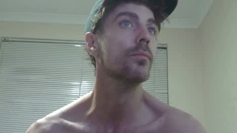 Snapshot of steveaussie chatting on 12/19/24, 07:07 Australian420 online show from 12/19/24, 07:07