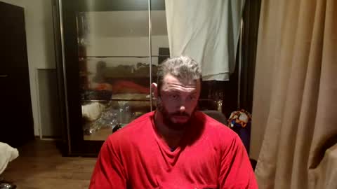 Snapshot of stevebulkzor chatting on 12/17/24, 12:01 Steve Oakenshield son of John son of Vasyl online show from 12/17/24, 12:01