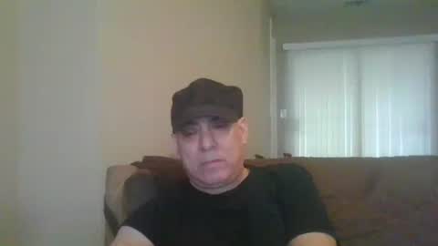 Snapshot of stevecv67 chatting on 10/13/25, 09:48 Steve online show from 10/13/25, 09:48