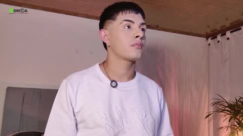 Snapshot of steveen_1604 chatting on 12/23/25, 03:48 Stevenn online show from 12/23/25, 03:48