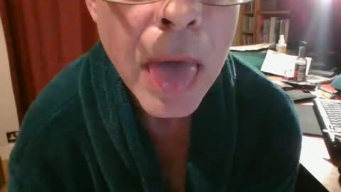 stevejm3740 online show from 12/22/24, 01:34