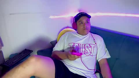 steven_88519 online show from 12/03/25, 12:36