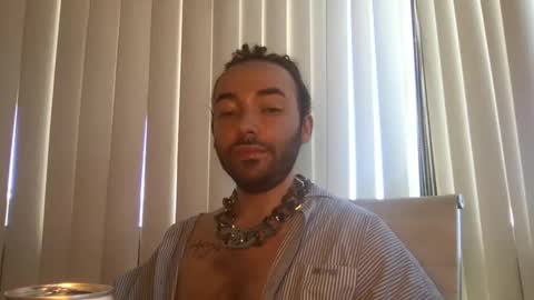 Snapshot of stevey_94 chatting on 09/14/25, 02:38 gay tease online show from 09/14/25, 02:38