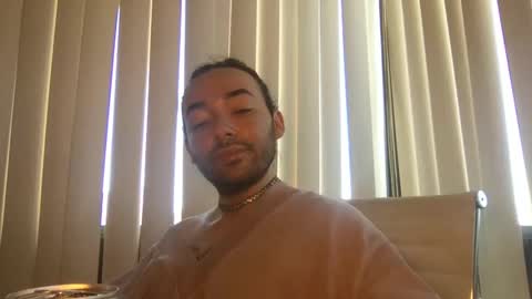 Snapshot of stevey_94 chatting on 10/06/25, 07:11 gay tease online show from 10/06/25, 07:11