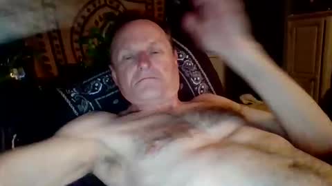Snapshot of steviehard7 chatting on 02/17/25, 04:09 steviehard7 online show from 02/17/25, 04:09