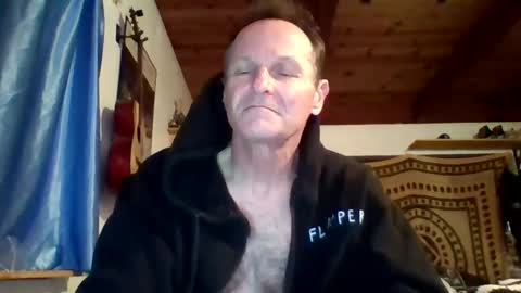 Snapshot of steviehard7 chatting on 02/25/25, 05:52 steviehard7 online show from 02/25/25, 05:52