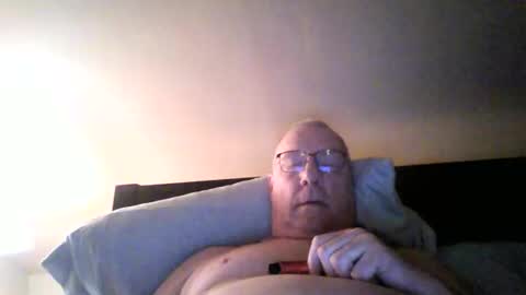 Snapshot of stew1014 chatting on 12/26/24, 10:26 bobby online show from 12/26/24, 10:26